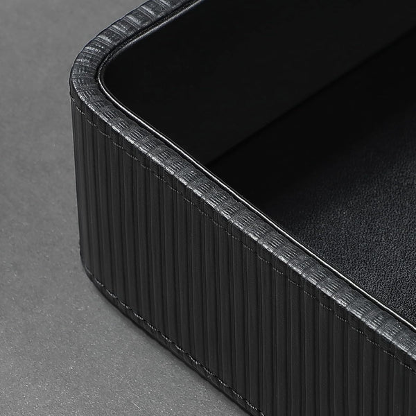 Noir Accessories